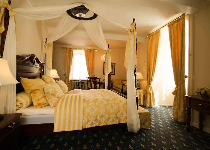 מלון Kokkedal Slotshotel ברובסט