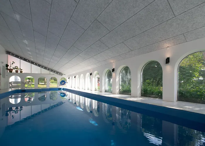 Kokkedal Slotshotel 4* ברובסט