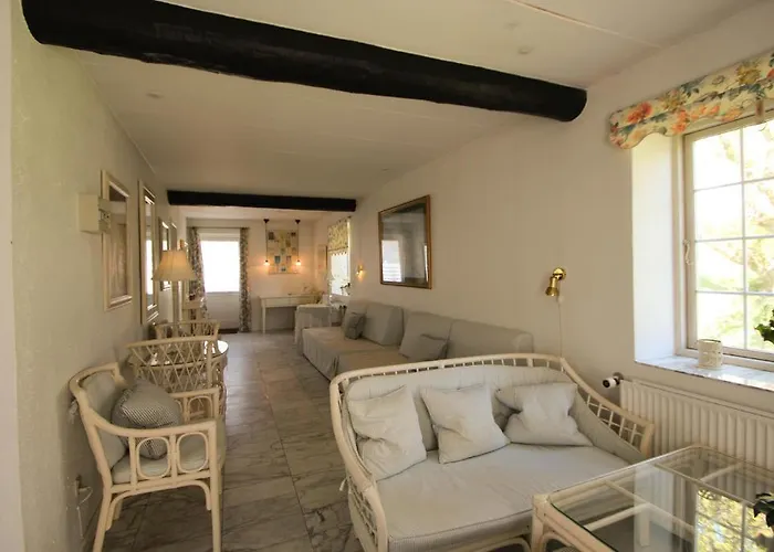 מלון Kokkedal Slotshotel 4*